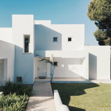 A Guide to Buying Your First Home